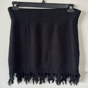 NWT: Mango knit tassel skirt